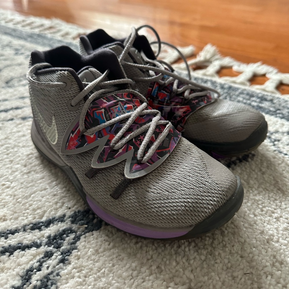 Little Kids Kyrie Irving Nike Basketball Shoes